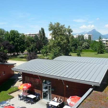 Auberge De Jeunesse Hi Grenoble Échirolles Eksteriør bilde