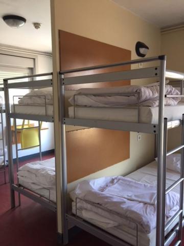 Auberge De Jeunesse Hi Grenoble Échirolles Eksteriør bilde