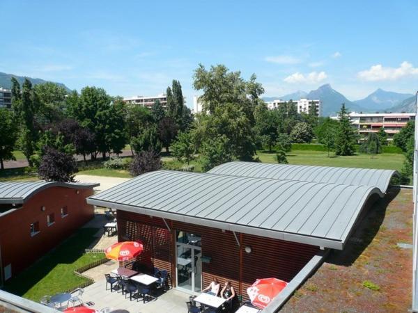Auberge De Jeunesse Hi Grenoble Échirolles Eksteriør bilde