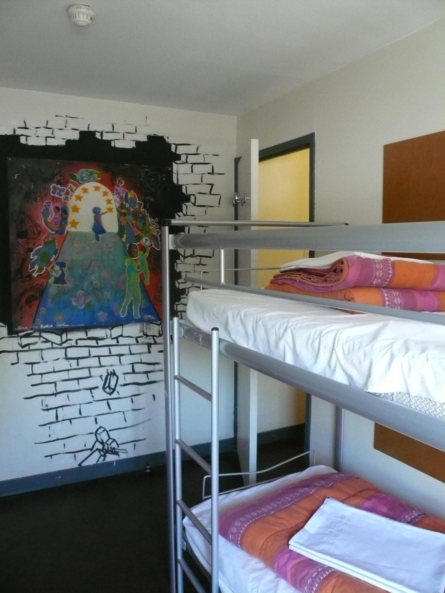 Auberge De Jeunesse Hi Grenoble Échirolles Eksteriør bilde